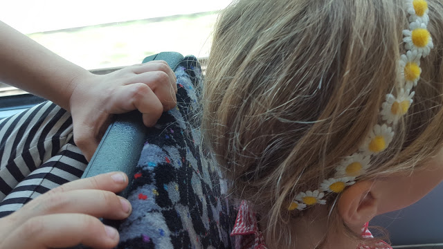 Berliner Familienblog, Berliner Mamablog, Berliner Elternblog, Gänseblumenkranz