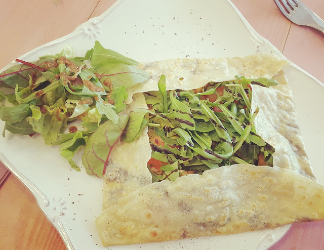 Crepe Laden in Friedrichshain, Mittag essen allein, schwanger und allein in Berlin, Mamablog, Familienblog,