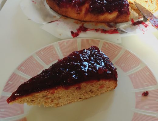 Kuchen backen mit Johannisbeeren