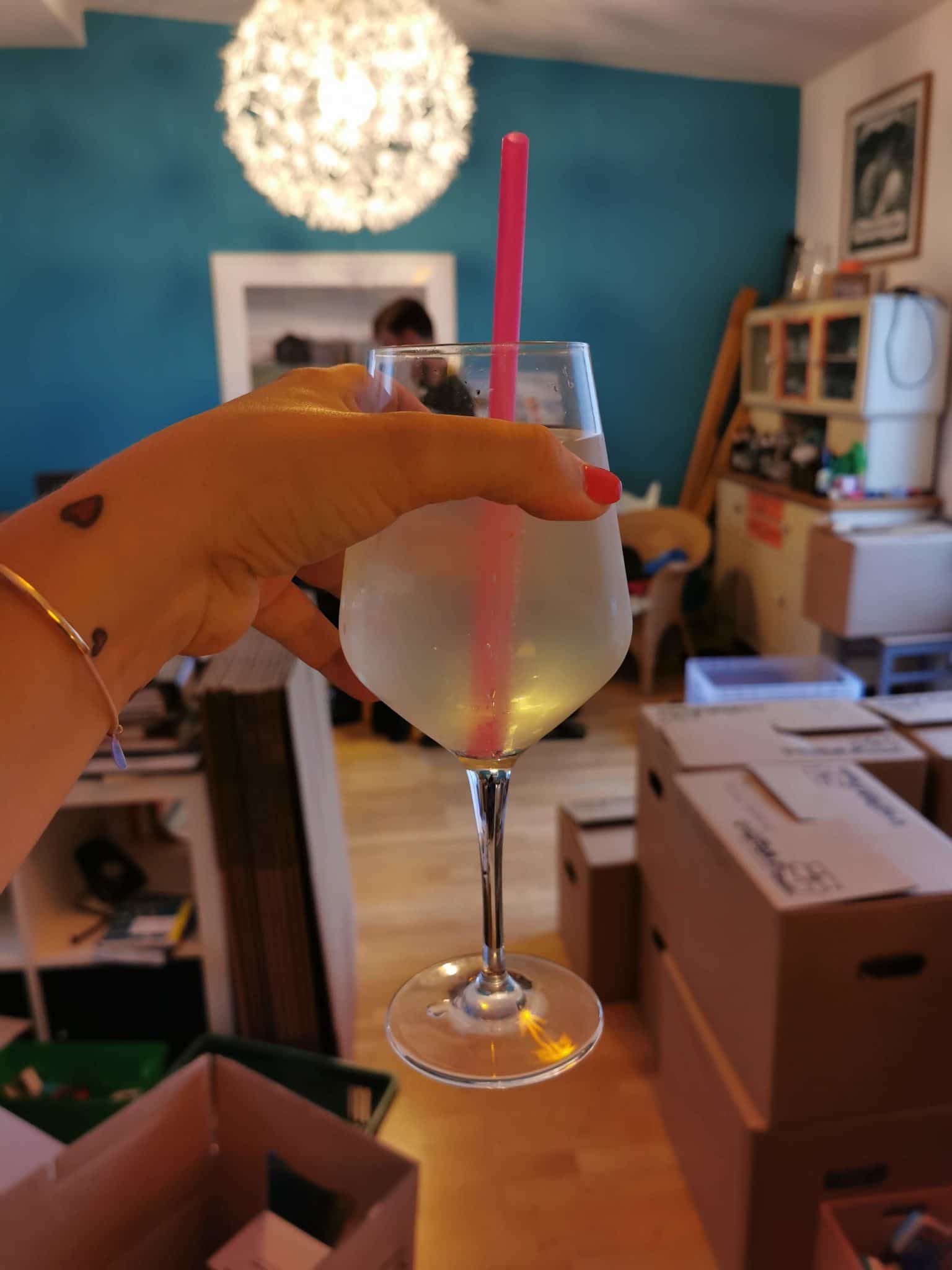 alkoholfreier Wein mit Holunder