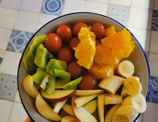 Zum Abendbrot gibt es dann wieder Obst für alle.