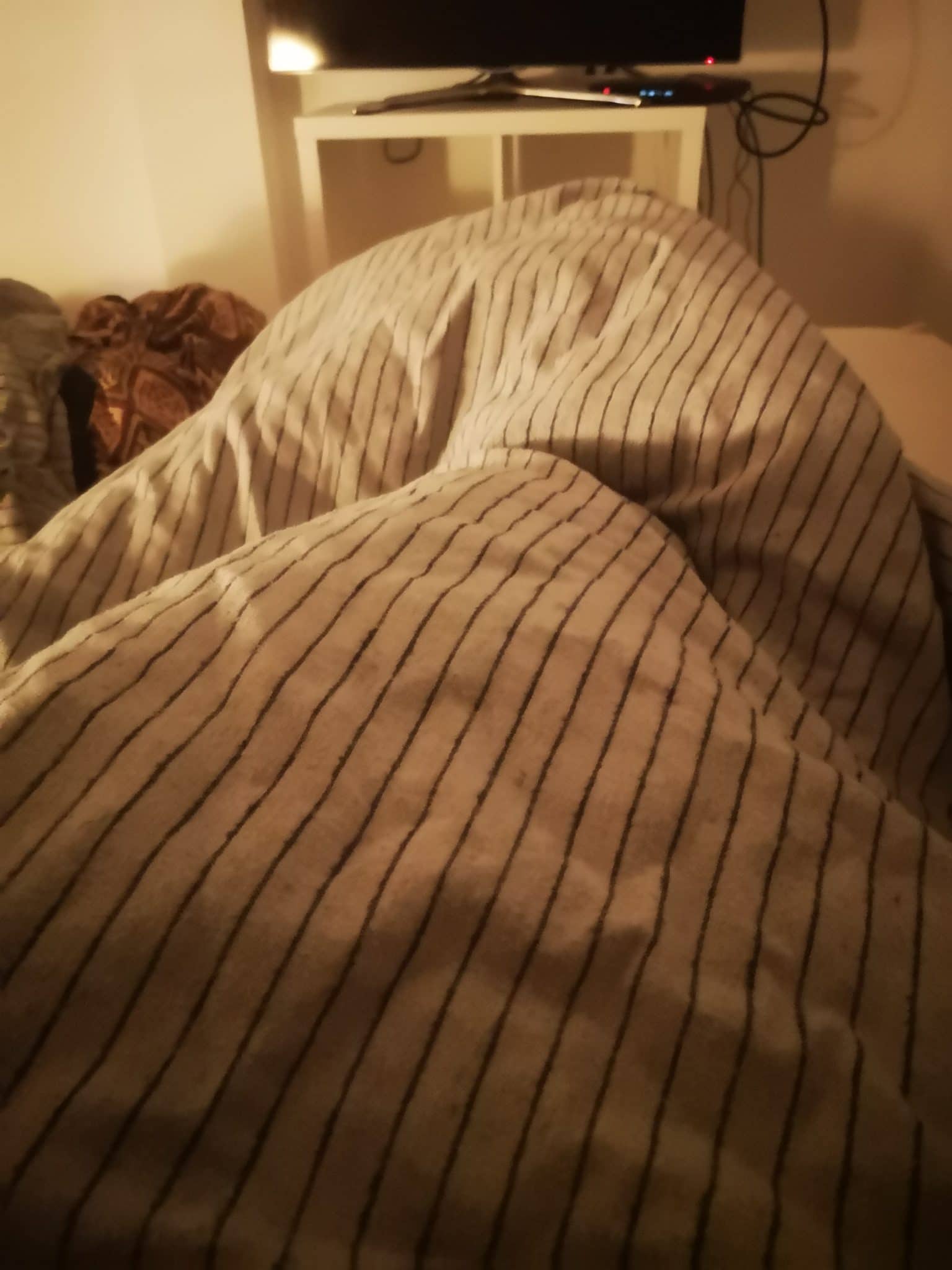 #12 und ich? Ich liege schon im Bett und tippe das jetzt für euch noch fertig. Gute Nacht.