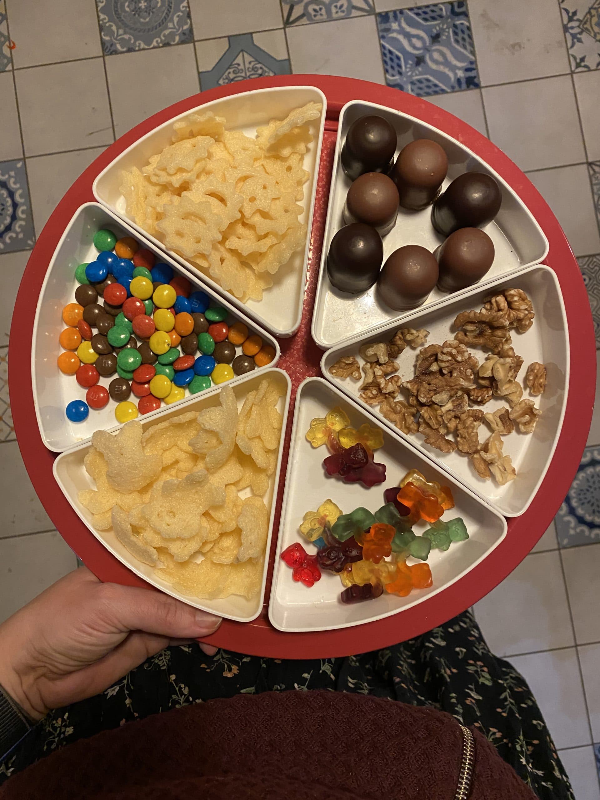 #11 Für die Kinder gibt es Snacks und Film/ Medienzeit.