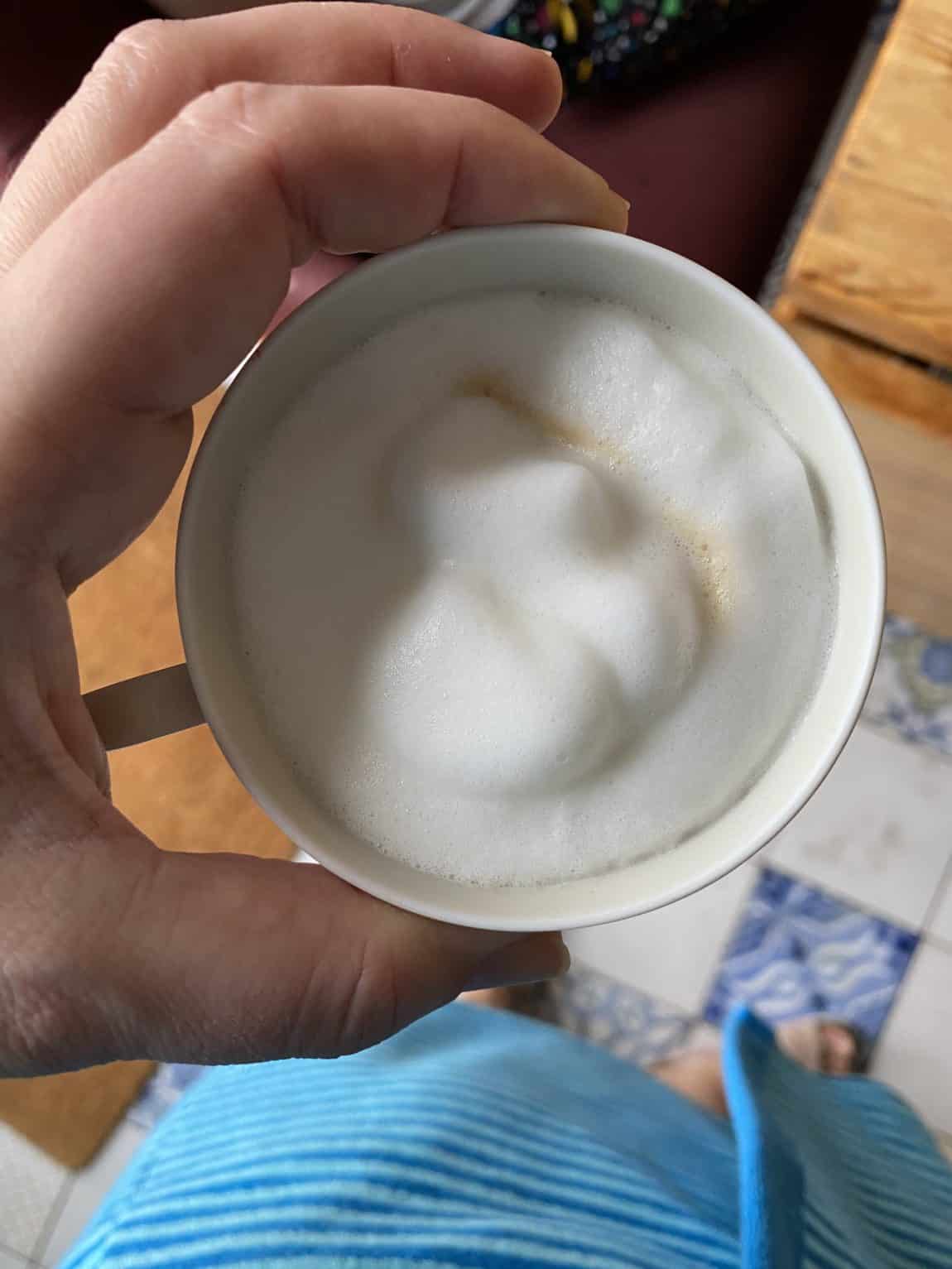Ein später Kaffee mit gutem Koffein.