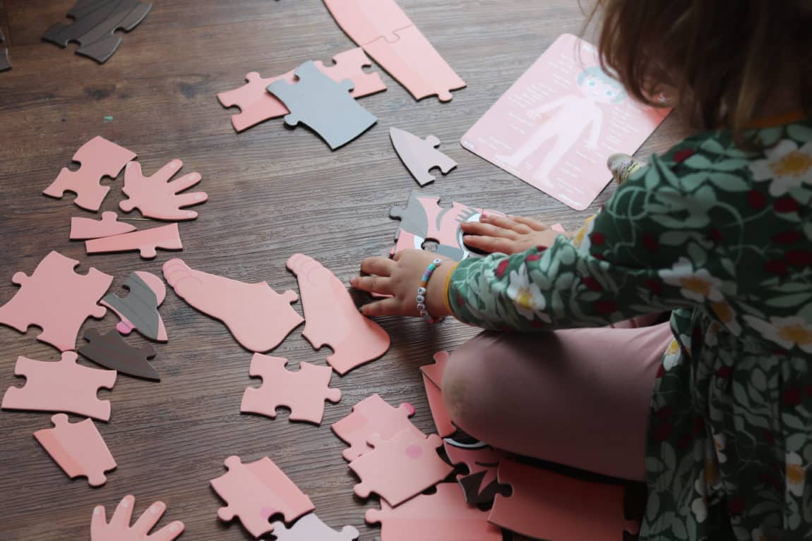 SchauHin Medien lieber miteinander _ Medienerziehung für kleinere Kinder -grossekoepfe