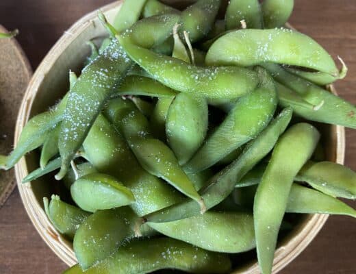 #13 Alle Menschen hier lieben Edamame zum Abendbrot.