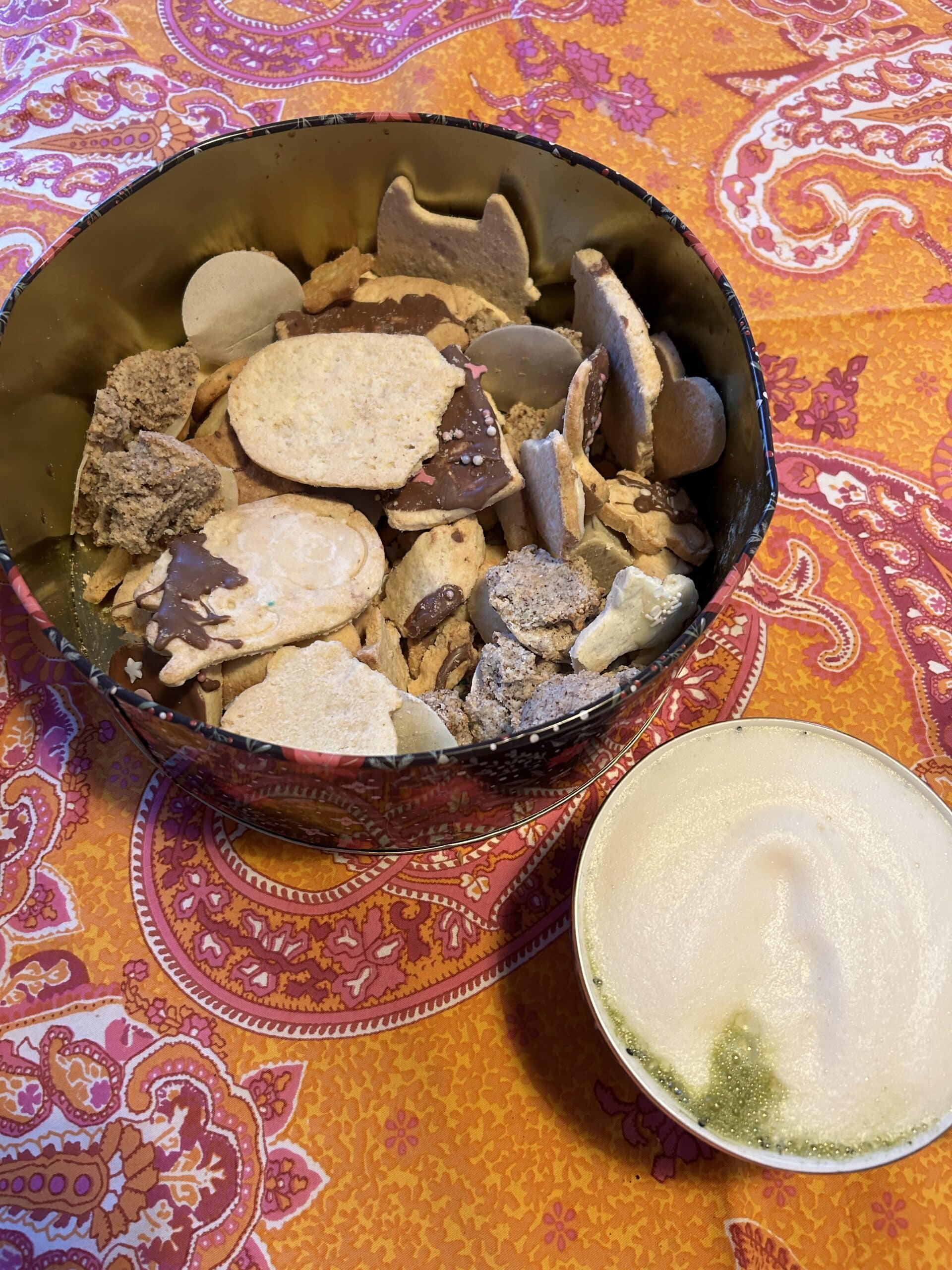 Plätzchen zum Matcha. So machen mich die kleinen Dinge glücklich...