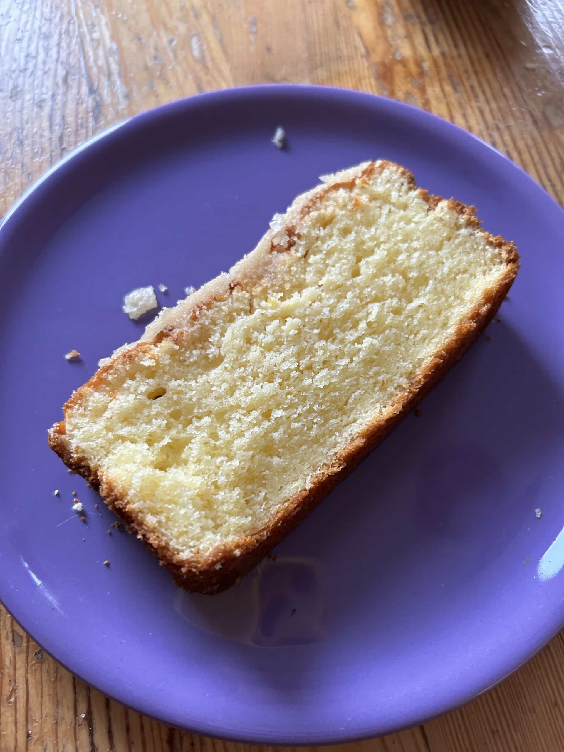 Jemand sehr kluges hatte schon Zitronen Kuchen gebacken (das war ich am Abend vorher)