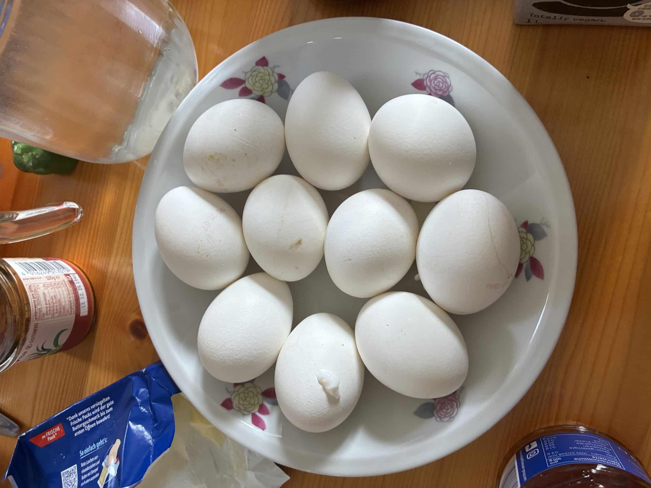Hallo Sonntag. Es gibt ein Frühstücksei.