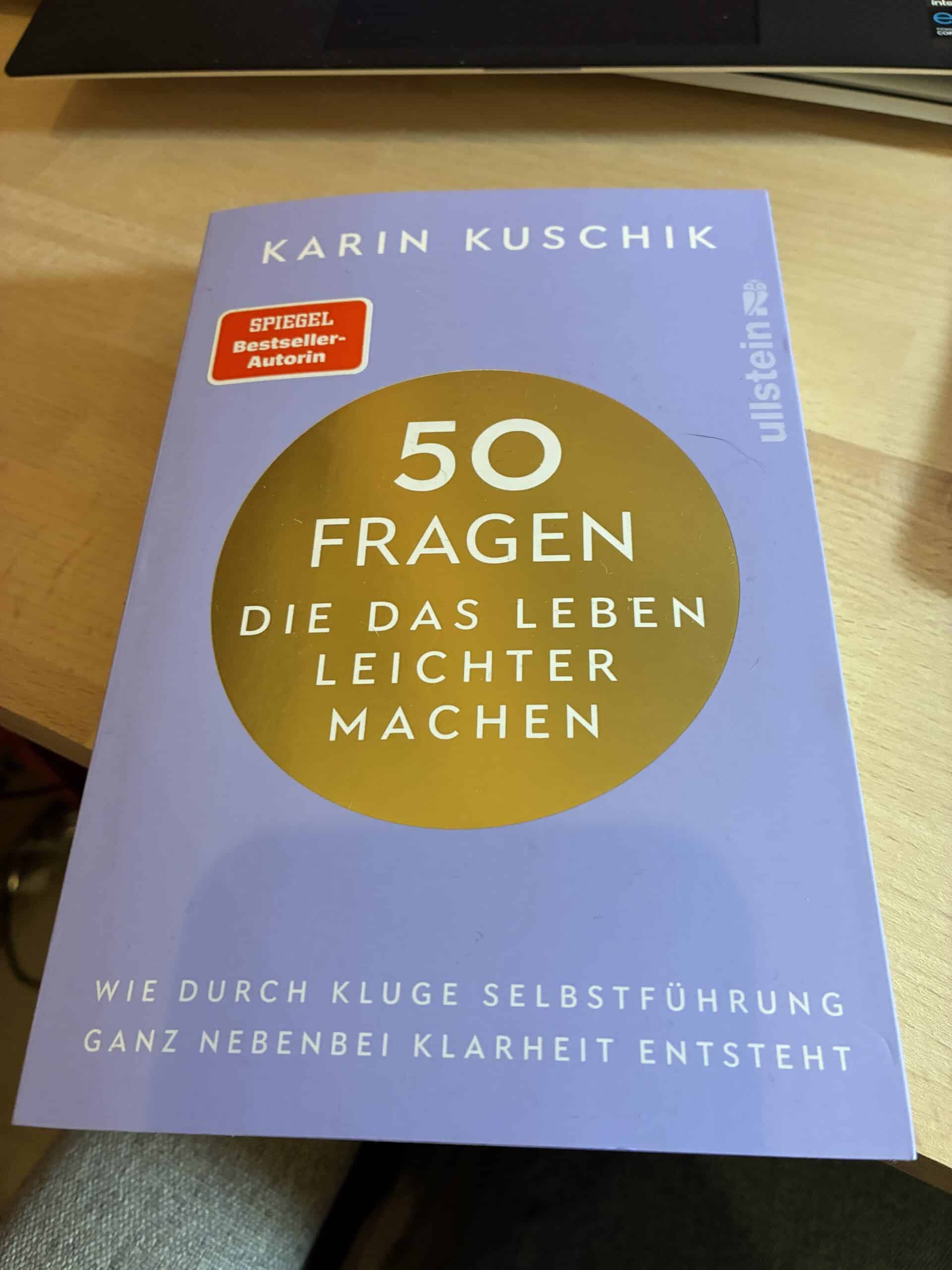 #12 Jetzt noch etwas Lesezeit und dann aber ab ins Bett. Das Wochenende war schön, aber anstrengend.