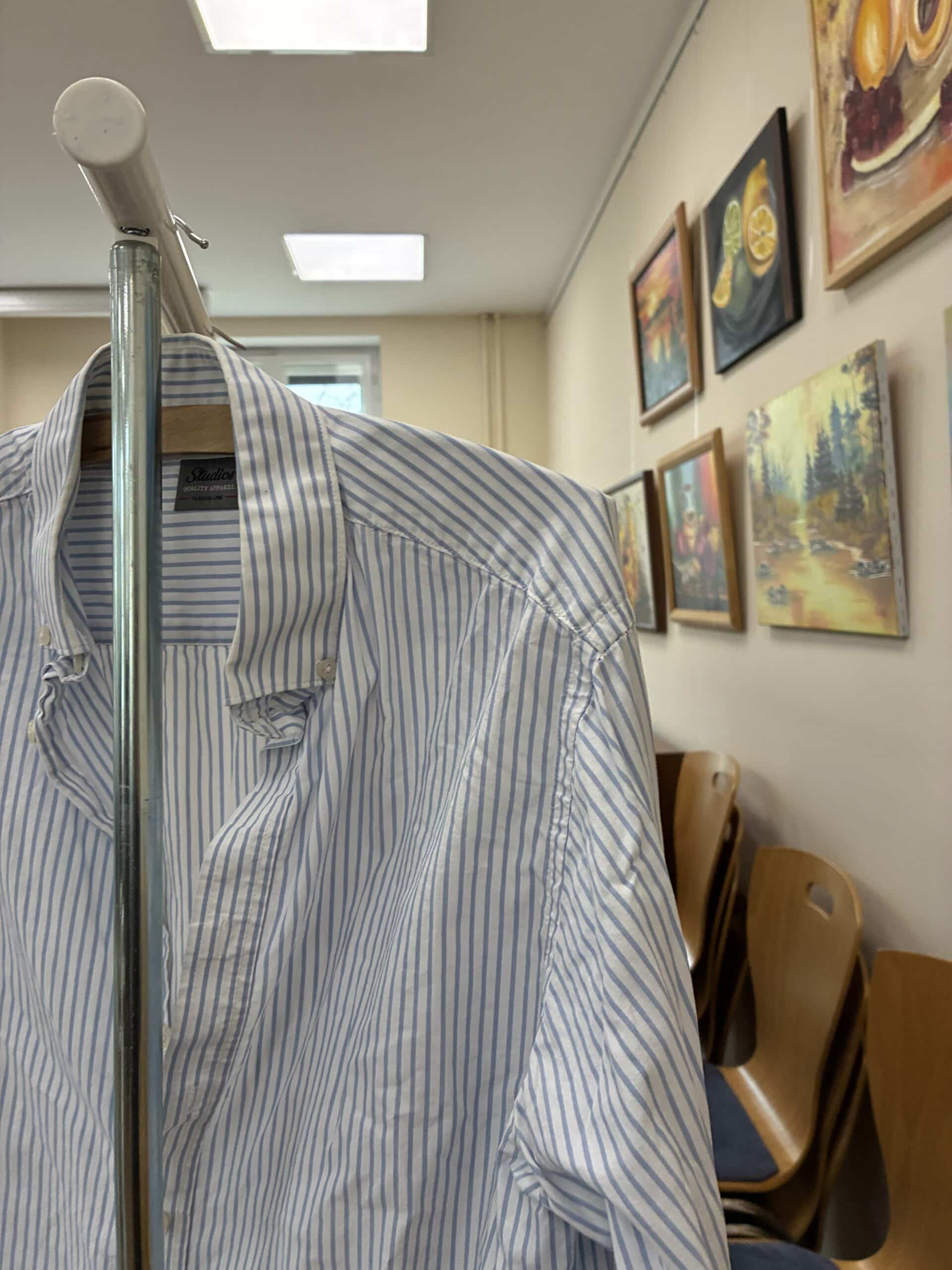 Dann ab zum Kleidertausch in die Gemeinde. Das macht Spaß und ich find es richtig toll.