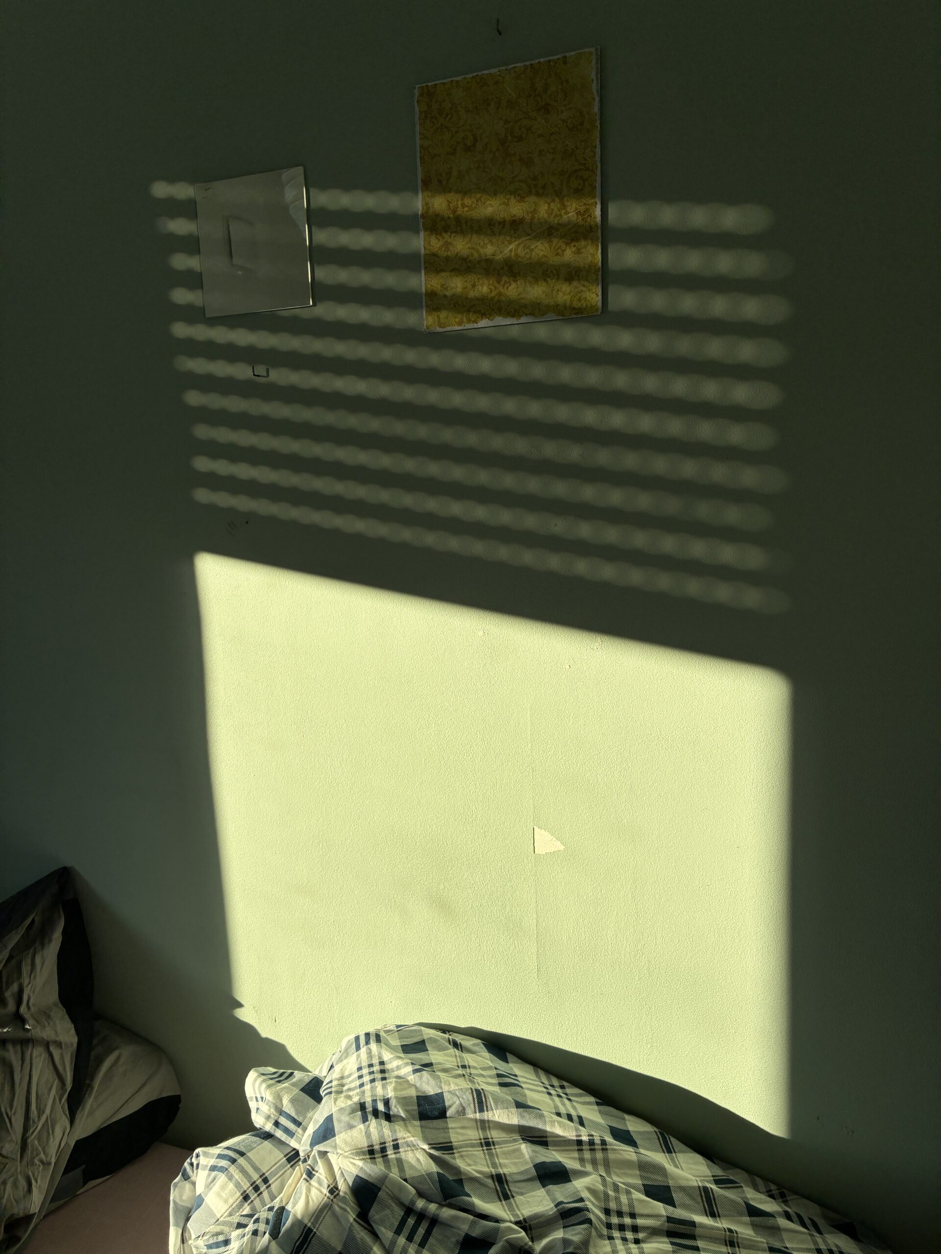 Danach lege ich mich daheim etwas hin. Das Winterlicht hat schon was.