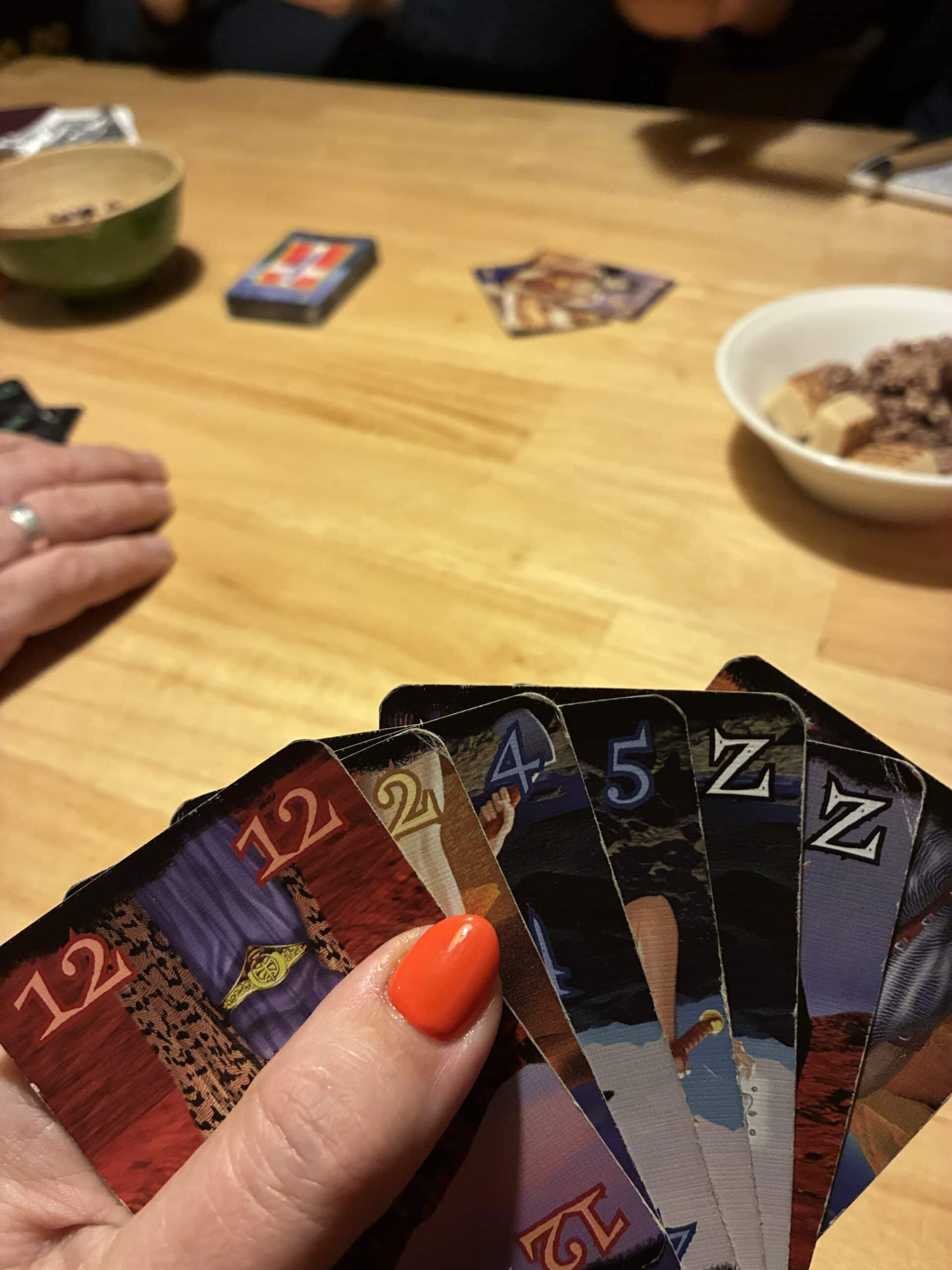 Am Abend besuchen wir meine Schwester und spielen Karten. Ein schöner Abend.