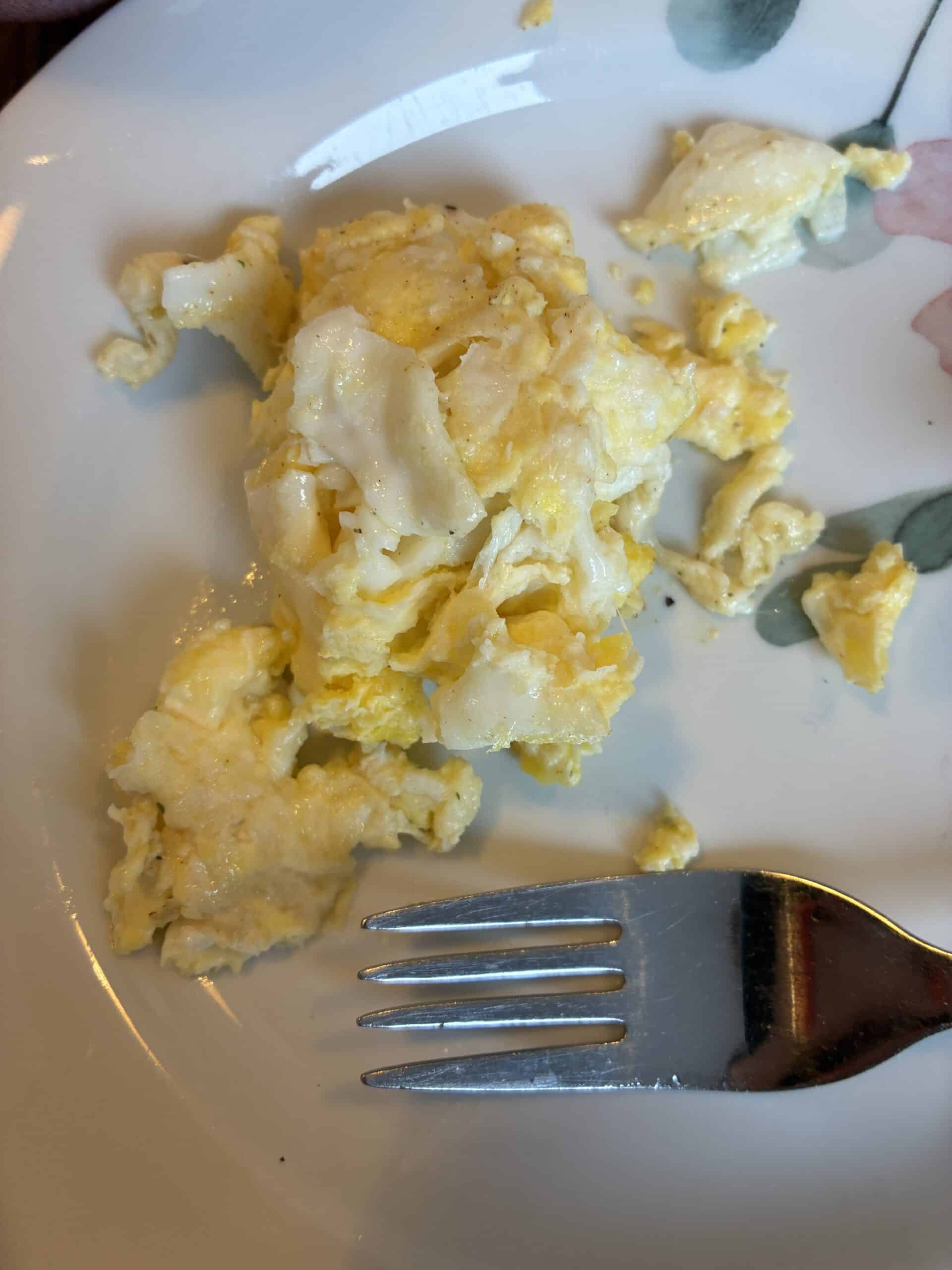 Hallo Sonntag. Erstmal Rührei.