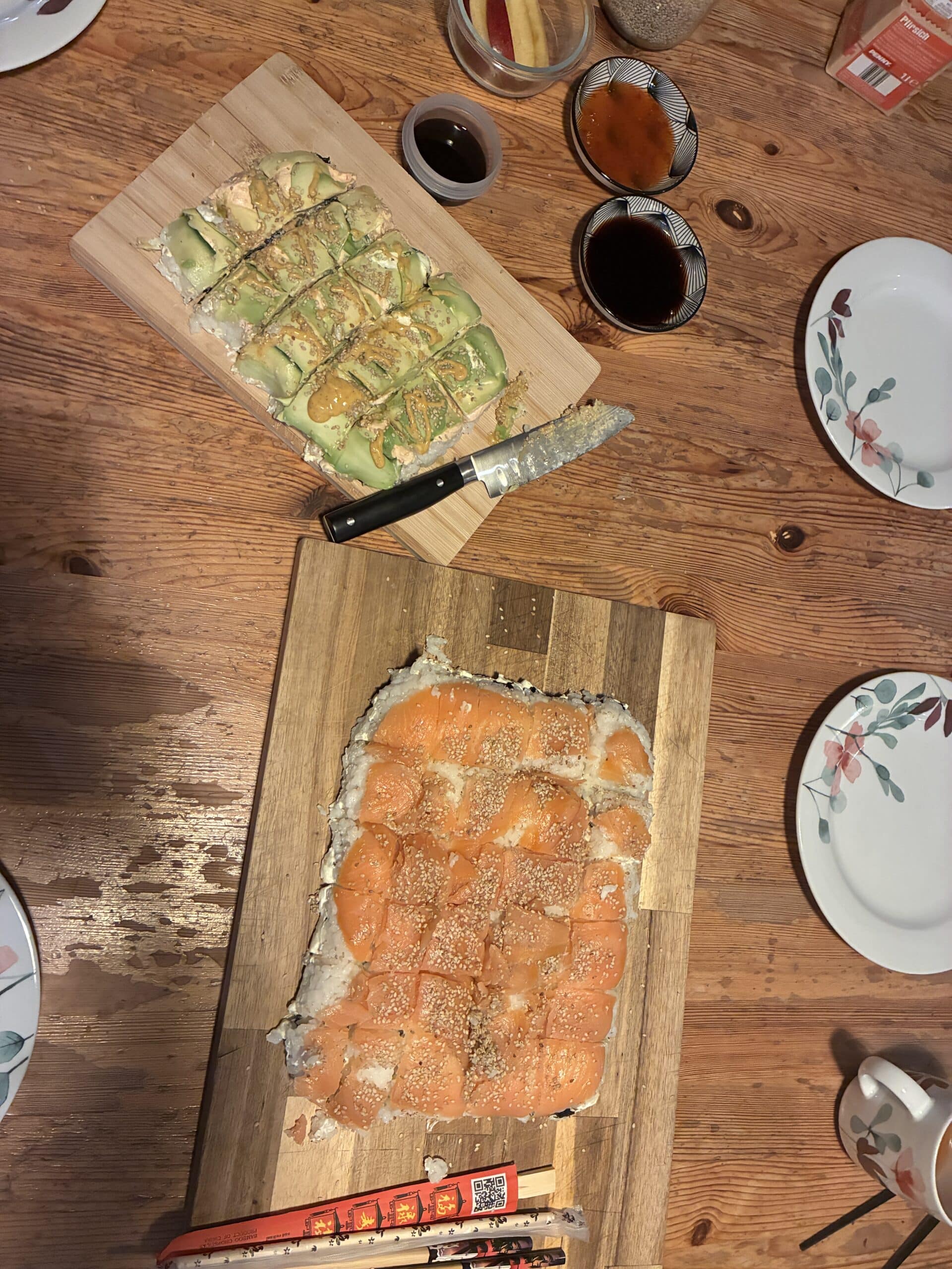 und am Abend der Versuch "One Pot Sushi" mit den Kindern zu machen. Fürs erste Mal gar nicht schlecht.