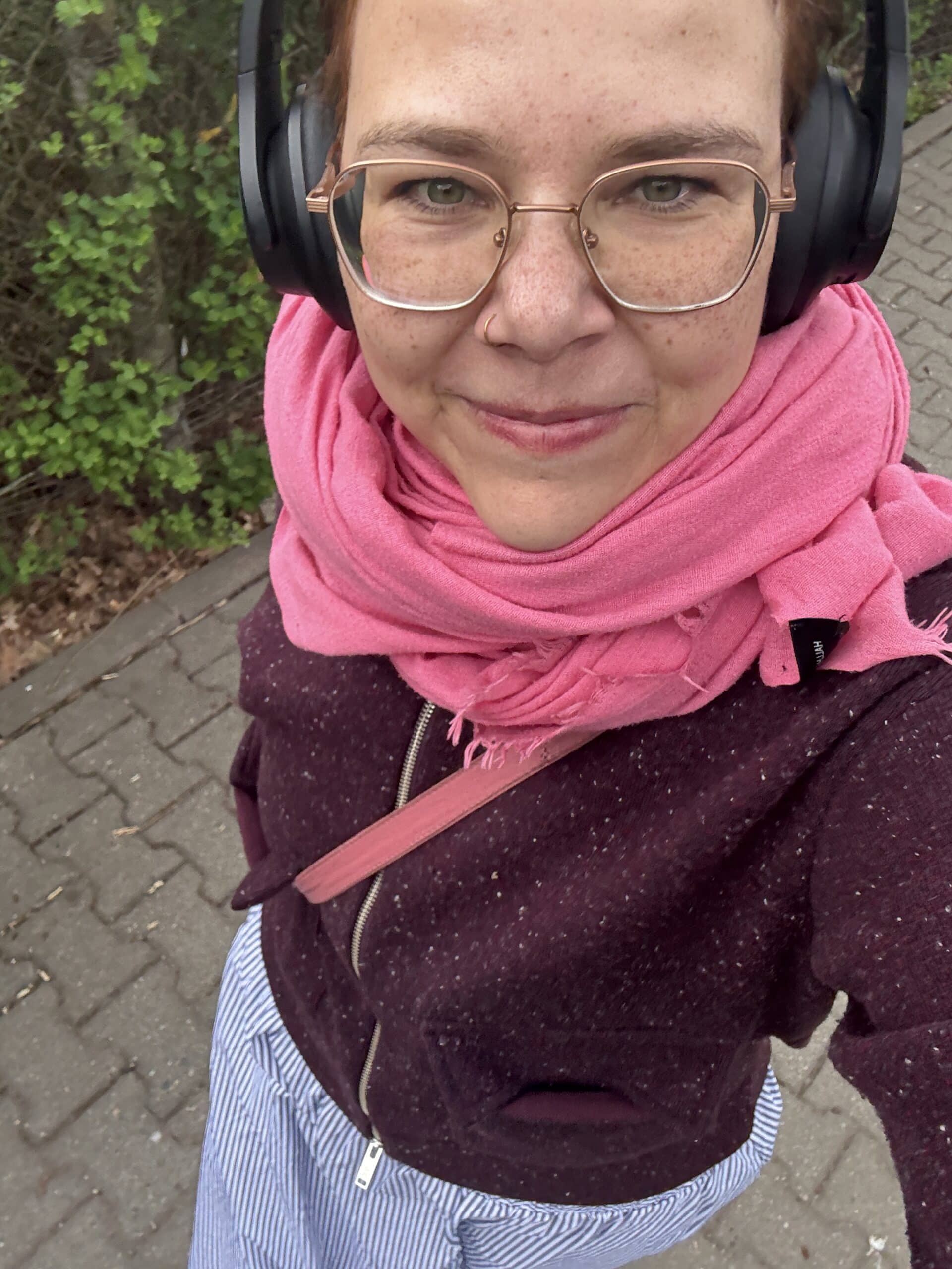 Hallo Sonntag. Eine kurze Nacht, ich bin auf dem Weg zum Kleidertausch. 