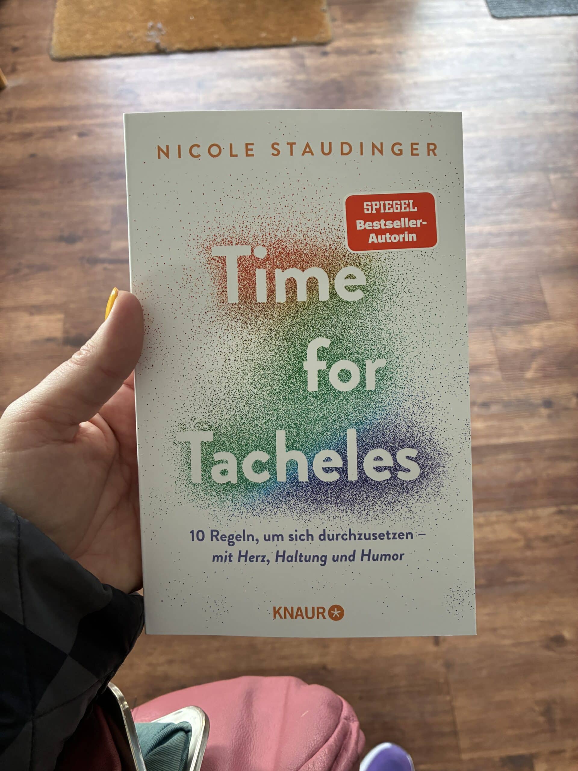 Daheim wartet Buchpost auf mich. Kommt genau richtig das Buch, davon sollte ich mir echt Sachen zu Herzen nehmen.