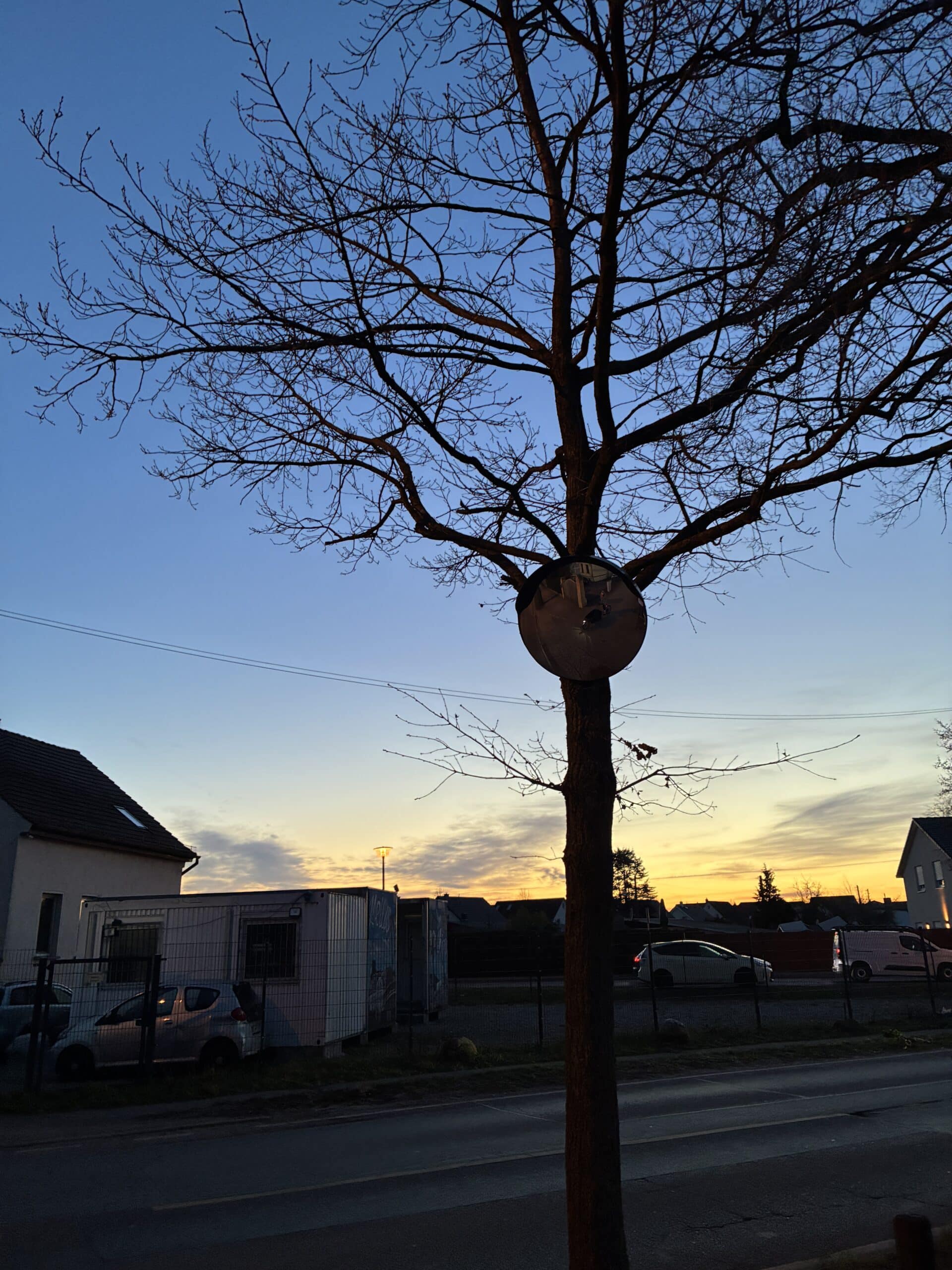 Am Abend begleite ich Konsti noch ein Stück zur Ostermesse und gehe dann schlafen.