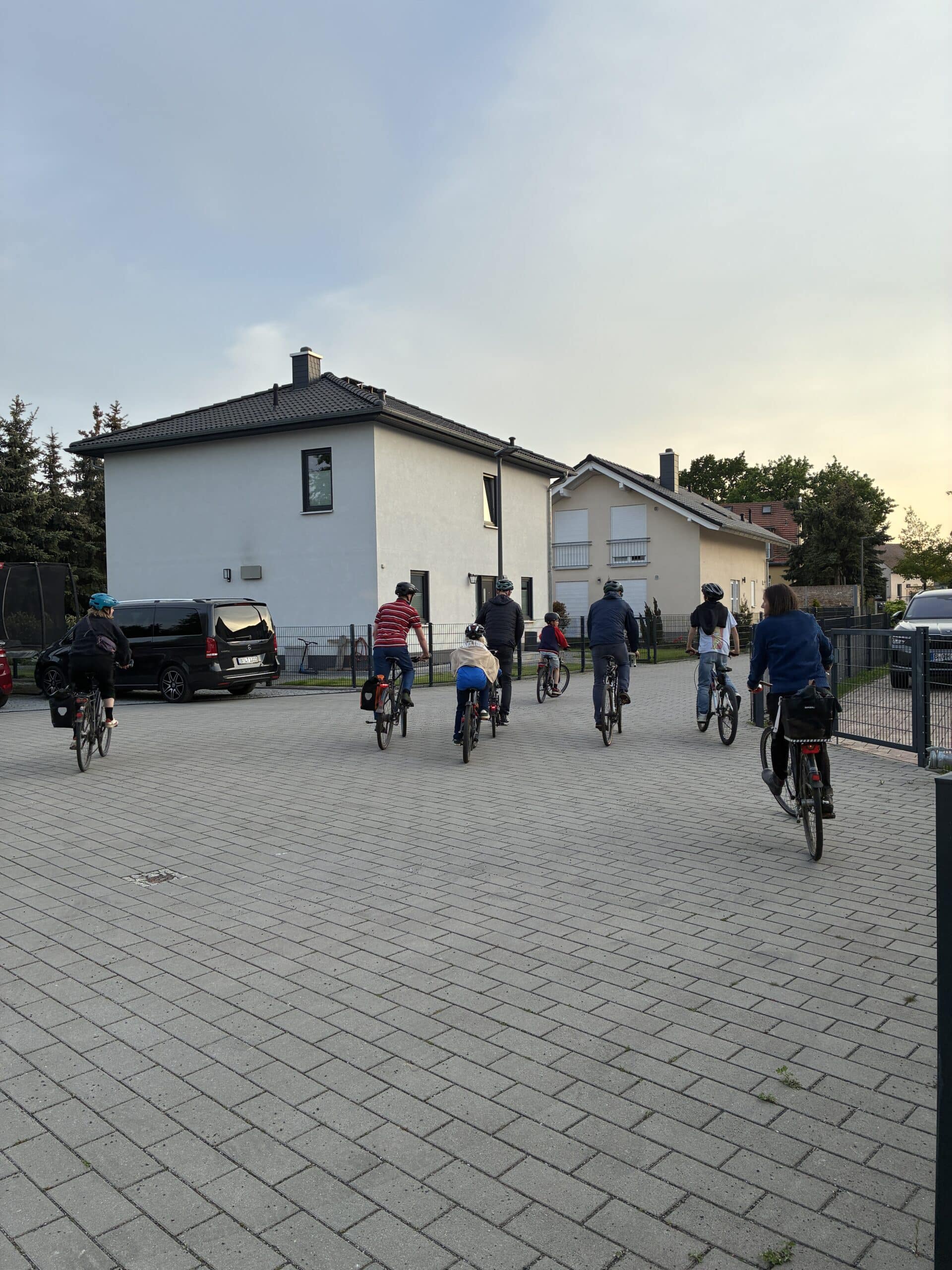 und am Abend radeln dann die letzten Gäste von dannen. Ein tolles Wochenende.