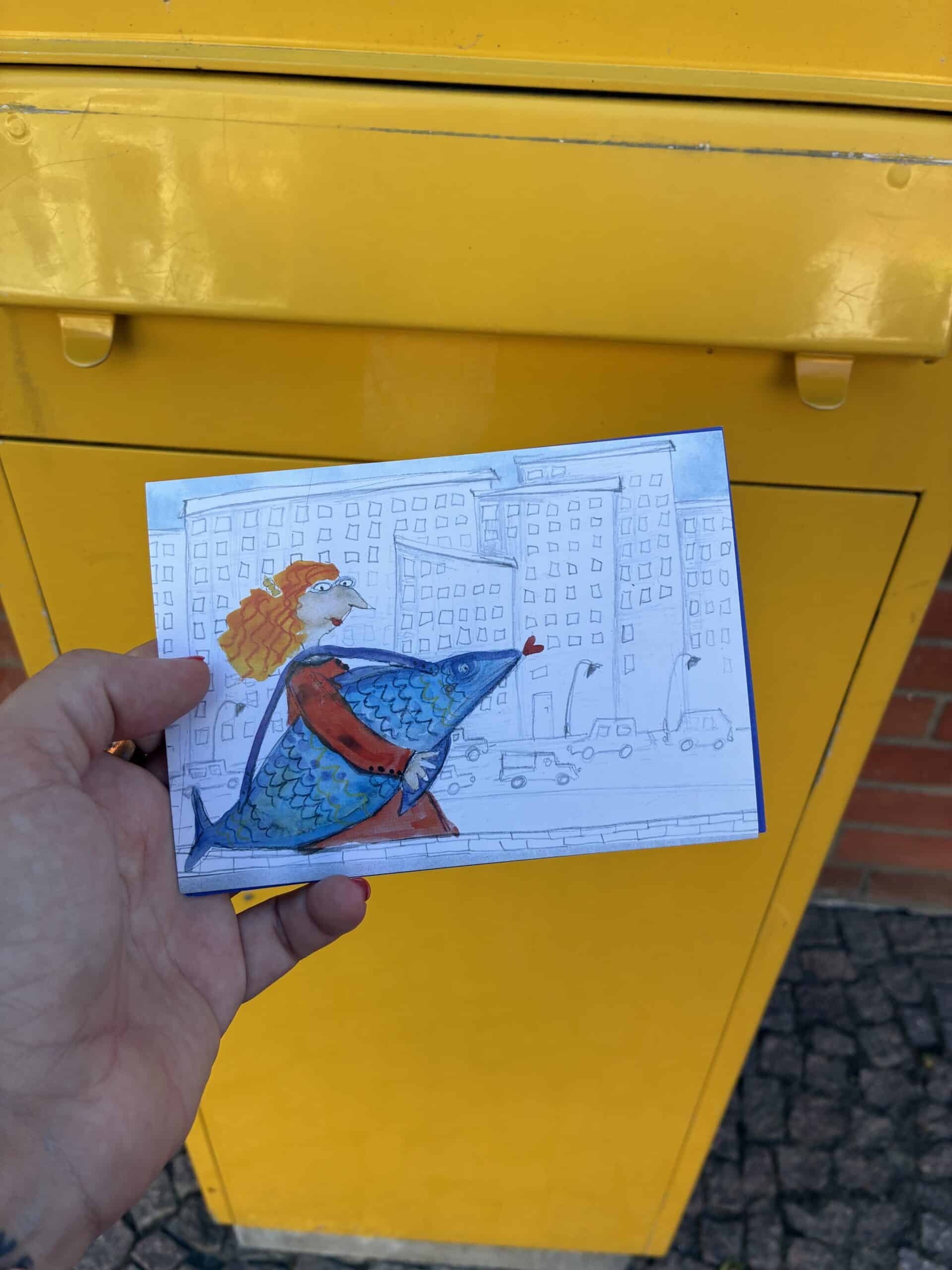 #7 Vor Ort habe ich Postkarten gekauft und werfe sie dann gleich mal ein...