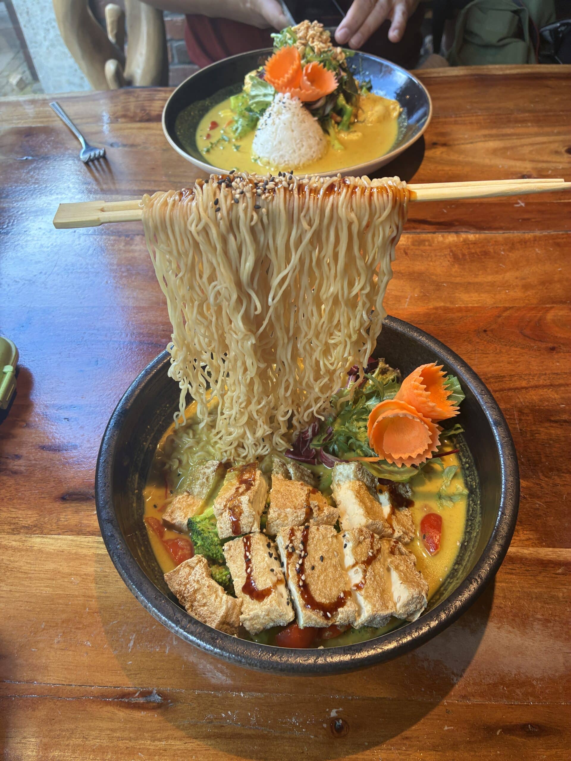 Zum Mittag gab es Flying Noodles, sehr lecker. Wurde uns empfohlen.