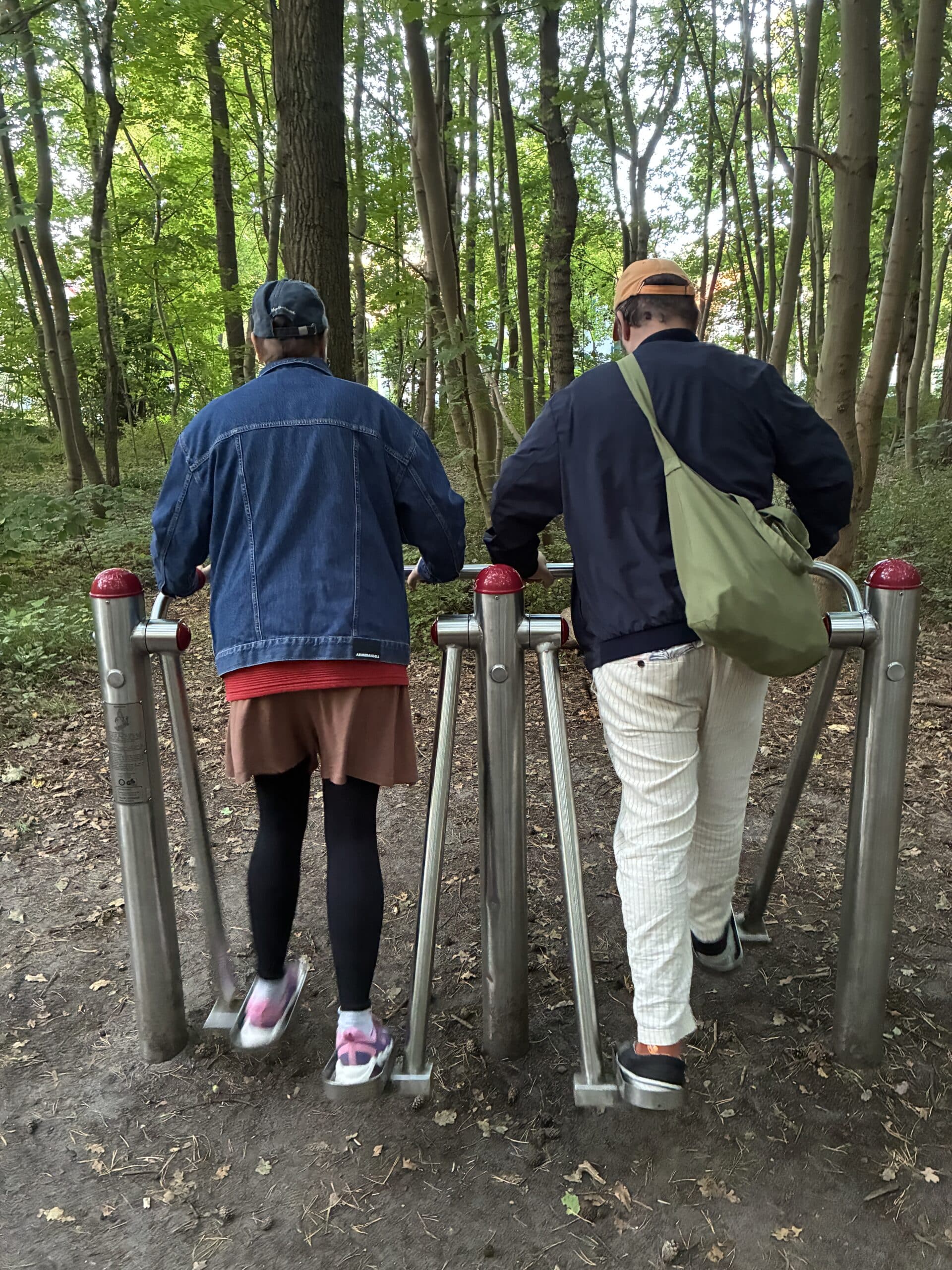 und bevor ich sie wieder abliefere noch auf den Trimm dich Pfad.