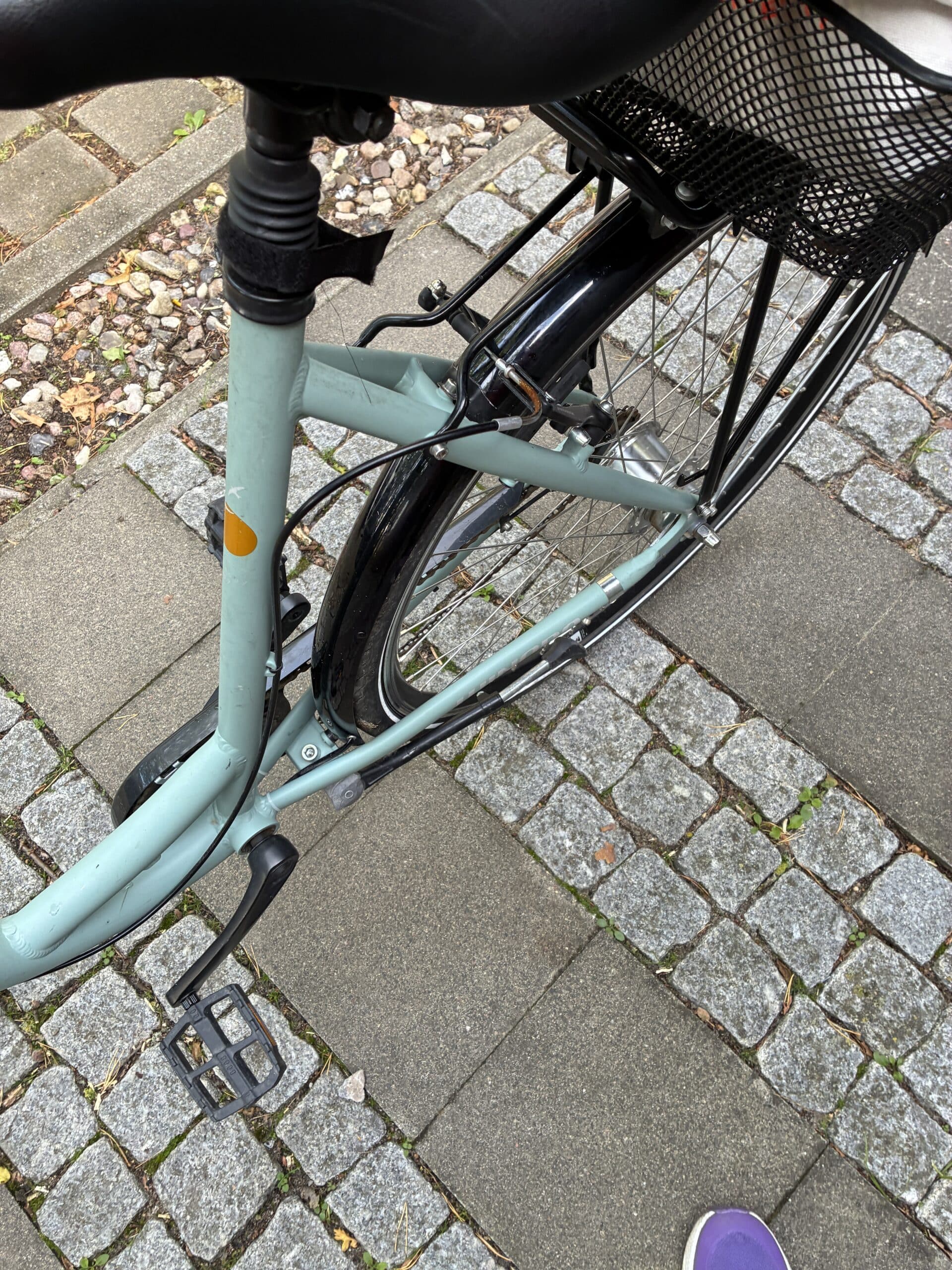 Mein Rad wartet dann auch schon wieder auf mich. Ich fahre zurück zur Klinik.