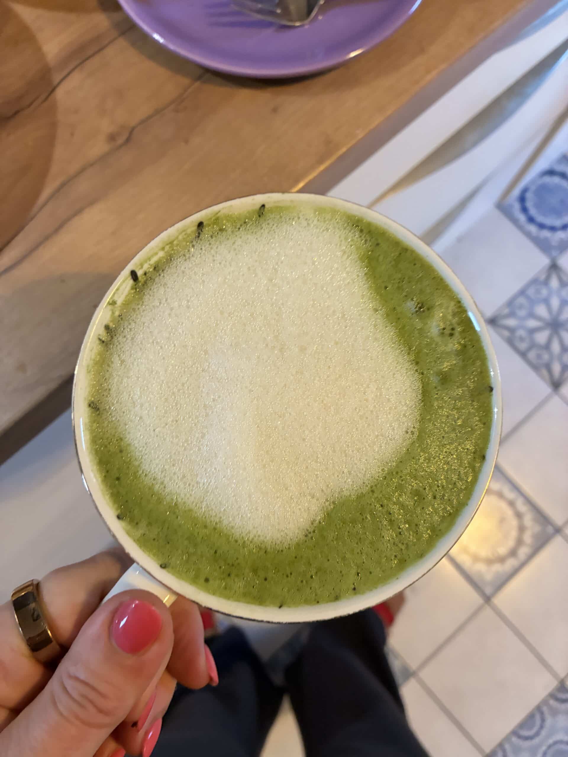 Während die Anderen unterwegs sind, gibt es für mich Matcha.
